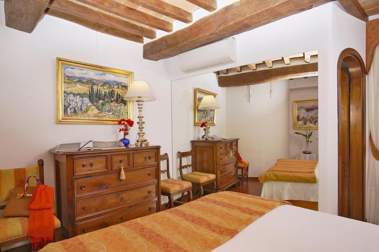 Apartment in B&B Del Giglio San Donato in Poggio Esterno foto